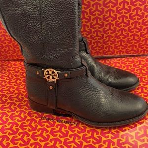 SOLD🔥Tory Burch Elle-tumbled leather boot